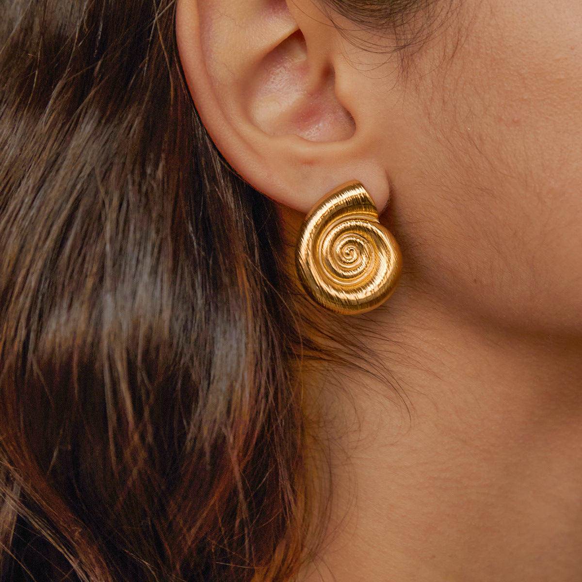 Boucles d'oreilles créoles en fil de conque